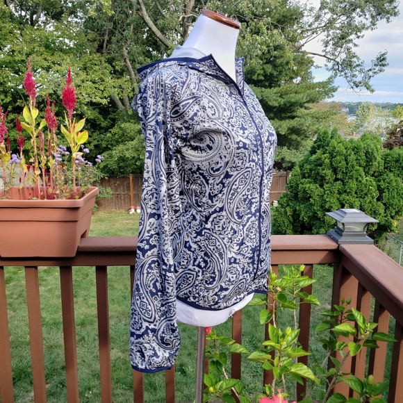 NEW BALANCE Jacket Windbreaker Blue Lightweight Hoodie Paisley XS - Picture 5 of 16